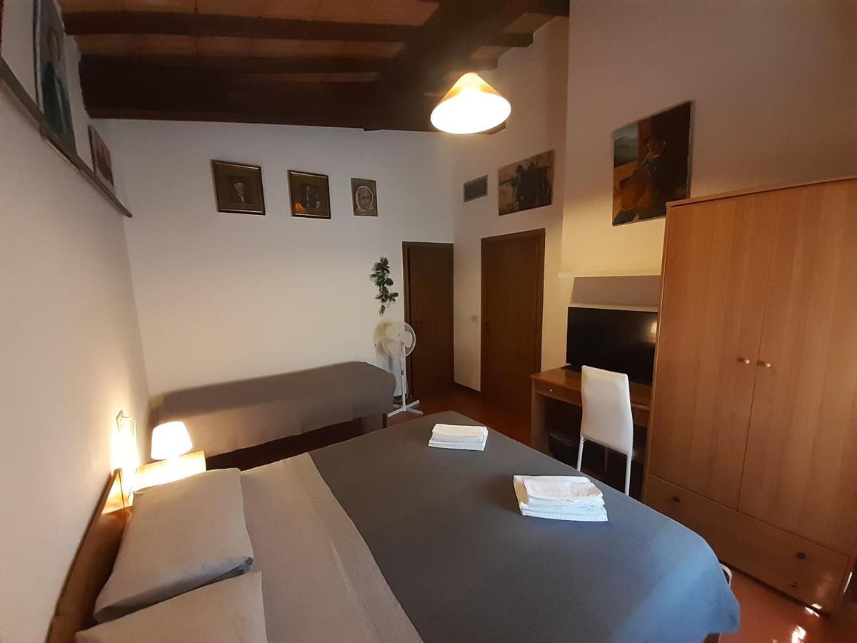 Podere San Francesco Bed & Breakfast โวลแตร์รา ภายนอก รูปภาพ