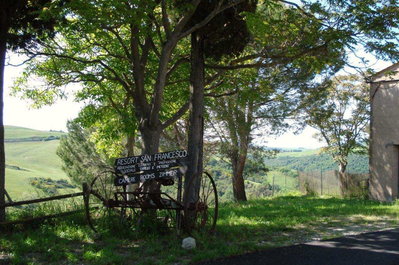 Podere San Francesco Bed & Breakfast โวลแตร์รา ภายนอก รูปภาพ