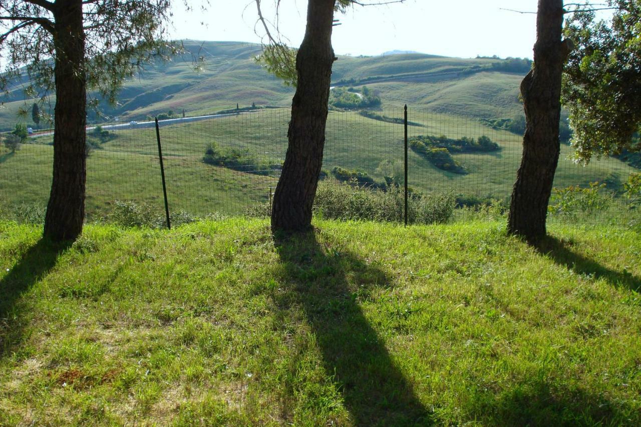 Podere San Francesco Bed & Breakfast โวลแตร์รา ภายนอก รูปภาพ